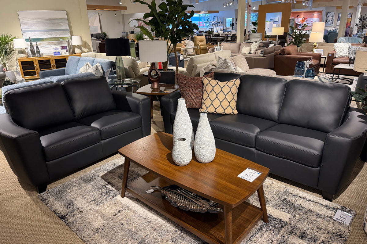 Palliser Leeds Sofa and Loveseat Black Leather