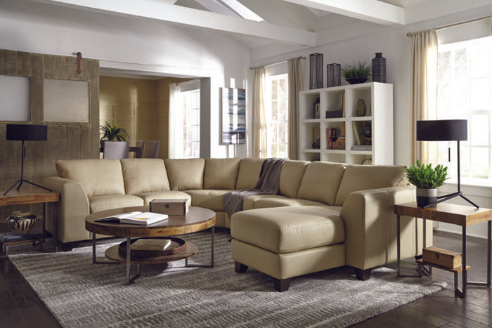 Palliser Juno Sectional in Leather
